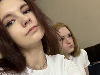 WhitneyAndHerrin's Live cam chat with models Profile Image